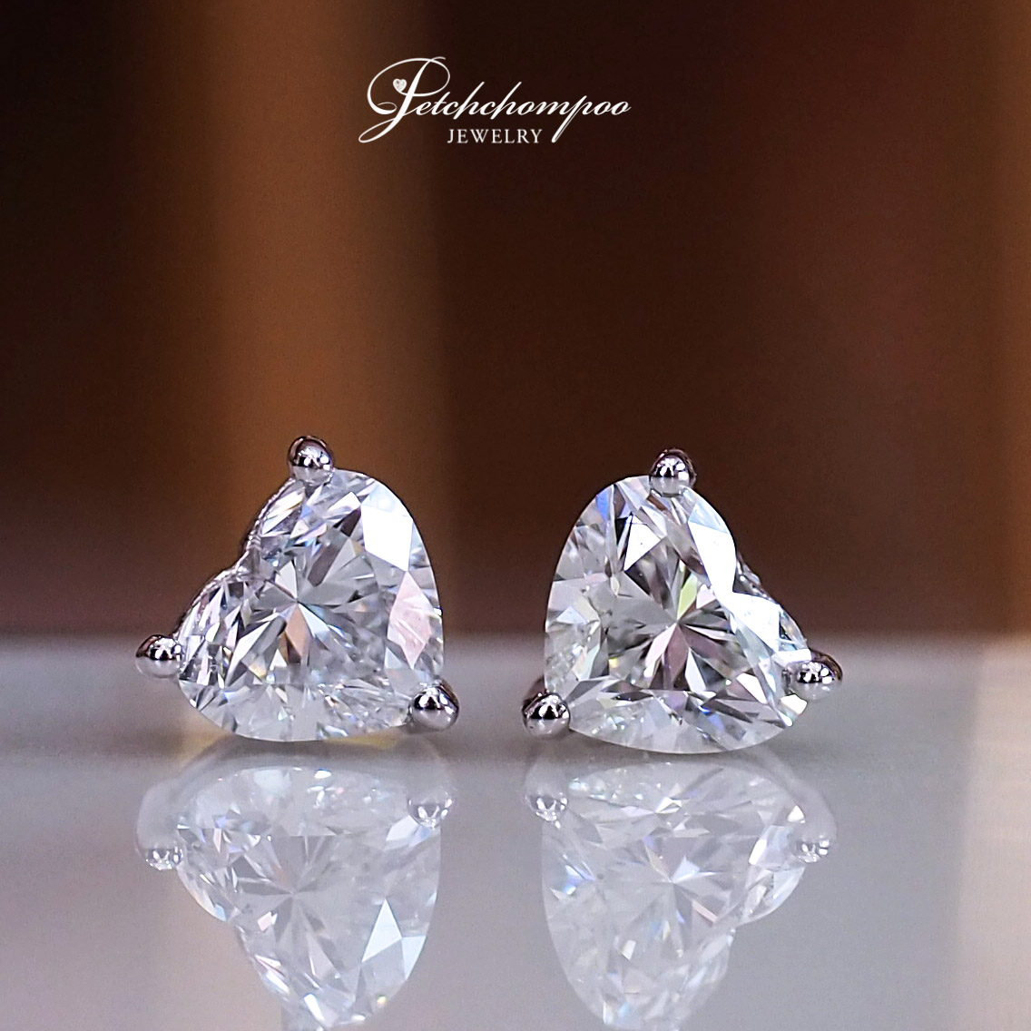 [26890] Heart-shaped diamond earrings  99,000 