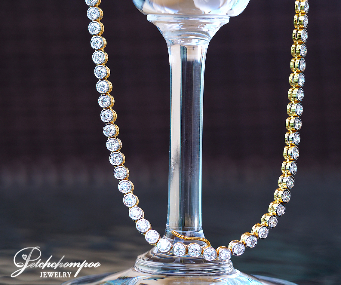 [021478] 10.80 Carat Diamond necklace  399,000 