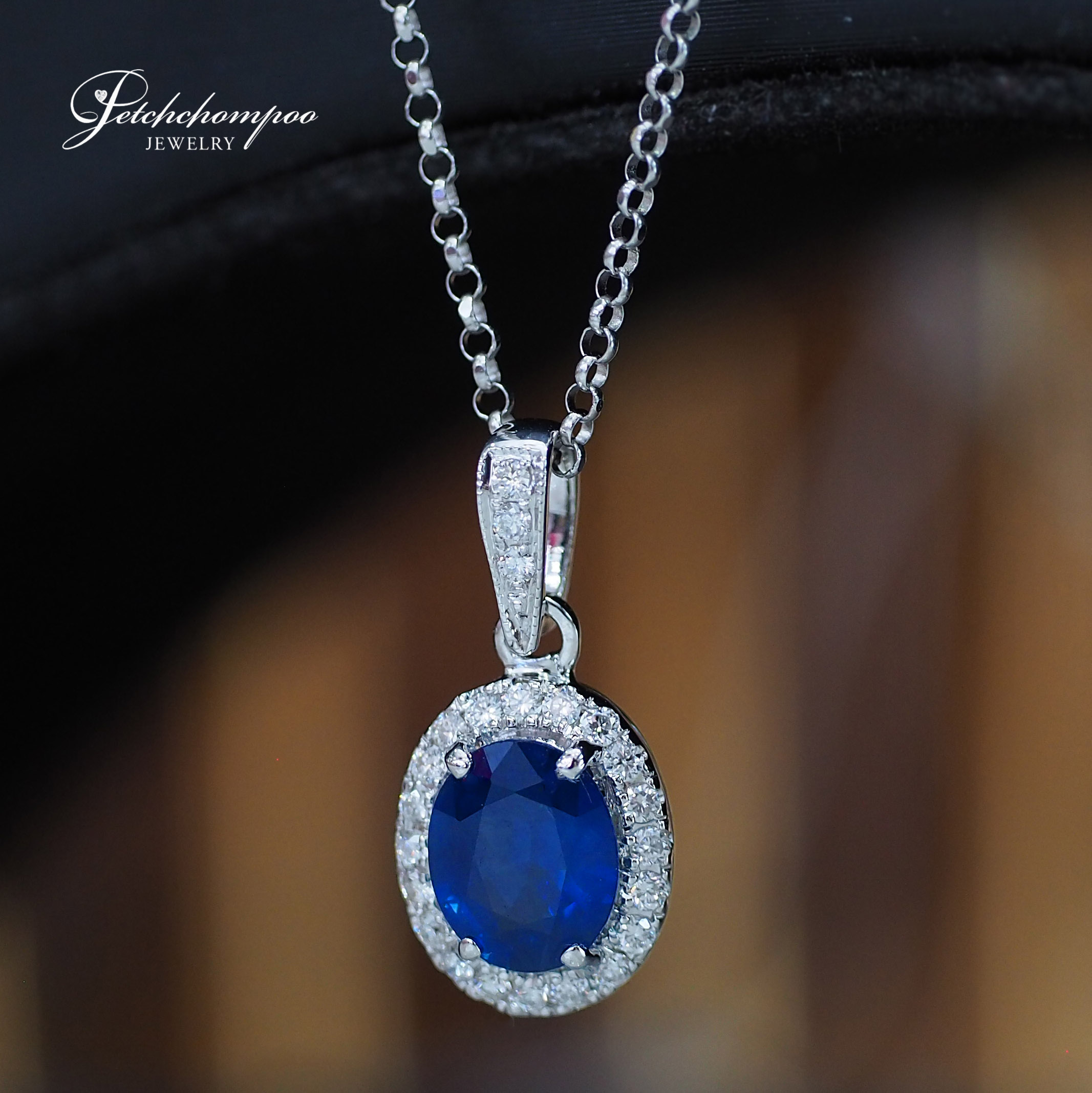 [26810] Blue Sapphire with diamond pendant and Chain  39,000 