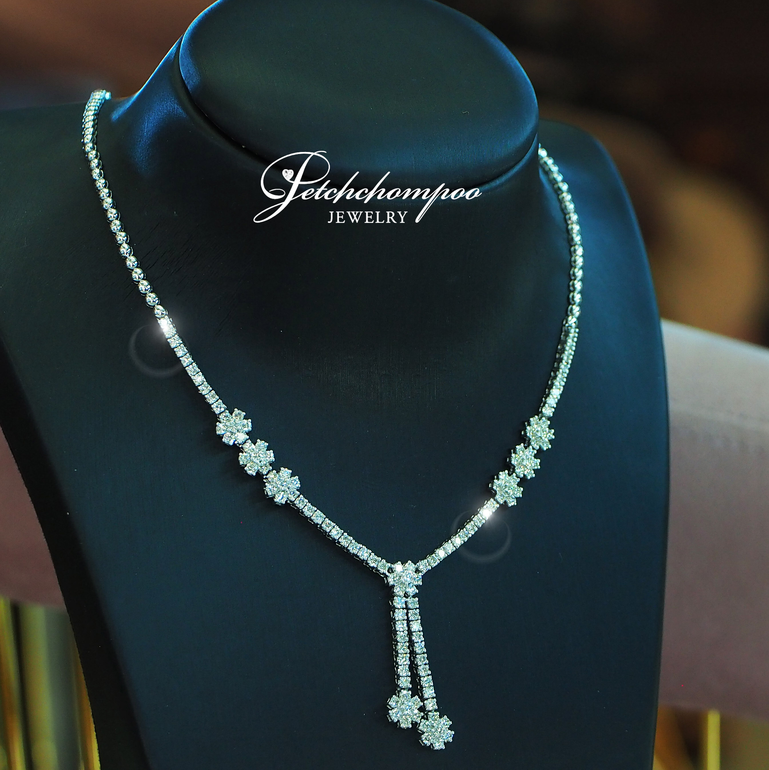 [27104] Diamond Necklaces  189,000 