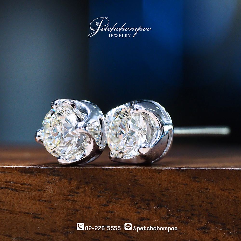 [30506] ต่างหูเพชรเม็ดเดี่ยว "The Starlight Solitaire" เม็ดละ 70 ตัง  89,000 