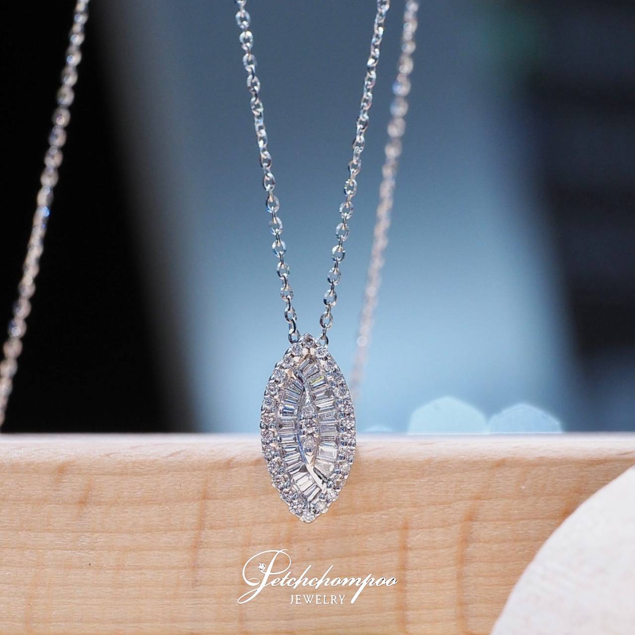 [28975] สร้อยพร้อมจี้เพชร 0.30 กะรัต  39,000 