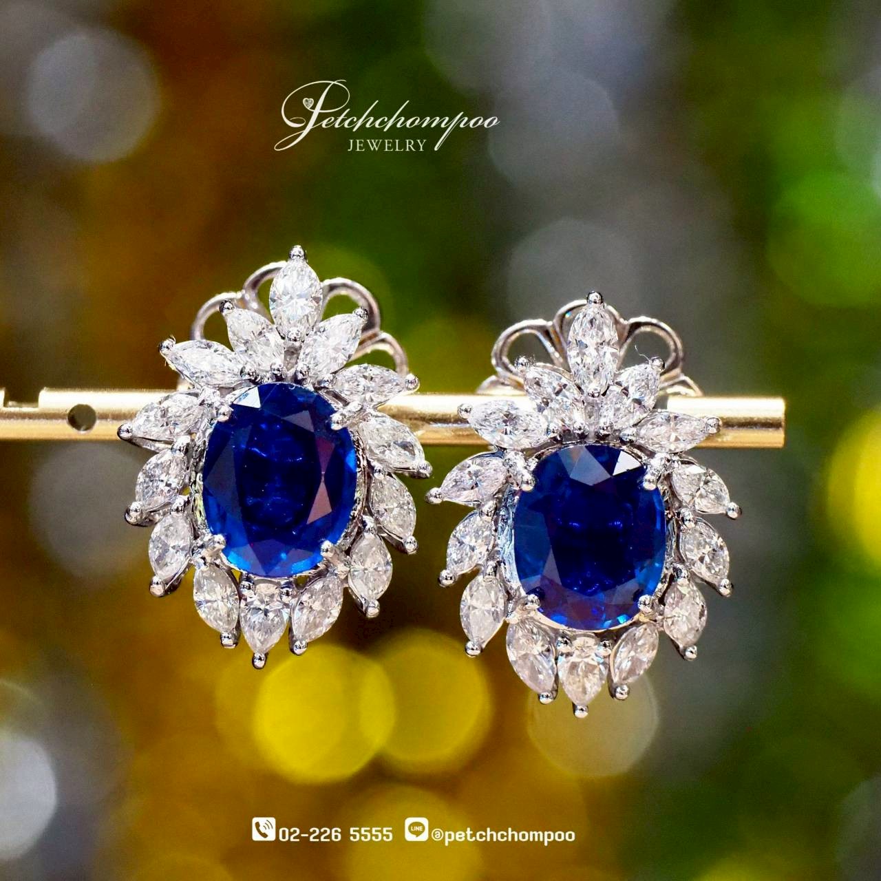 [30141] Royal Radiance™ Siam Sapphire & Marquise Diamond Earrings |  Emil  229,000 