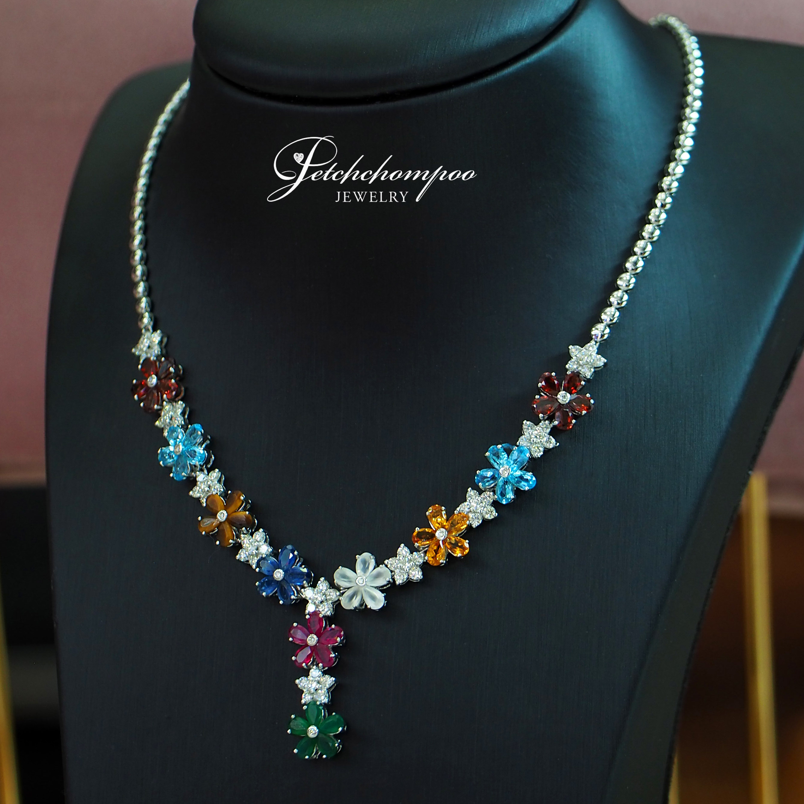 [26811] Multicolor Stones with diamond Necklace  179,000 