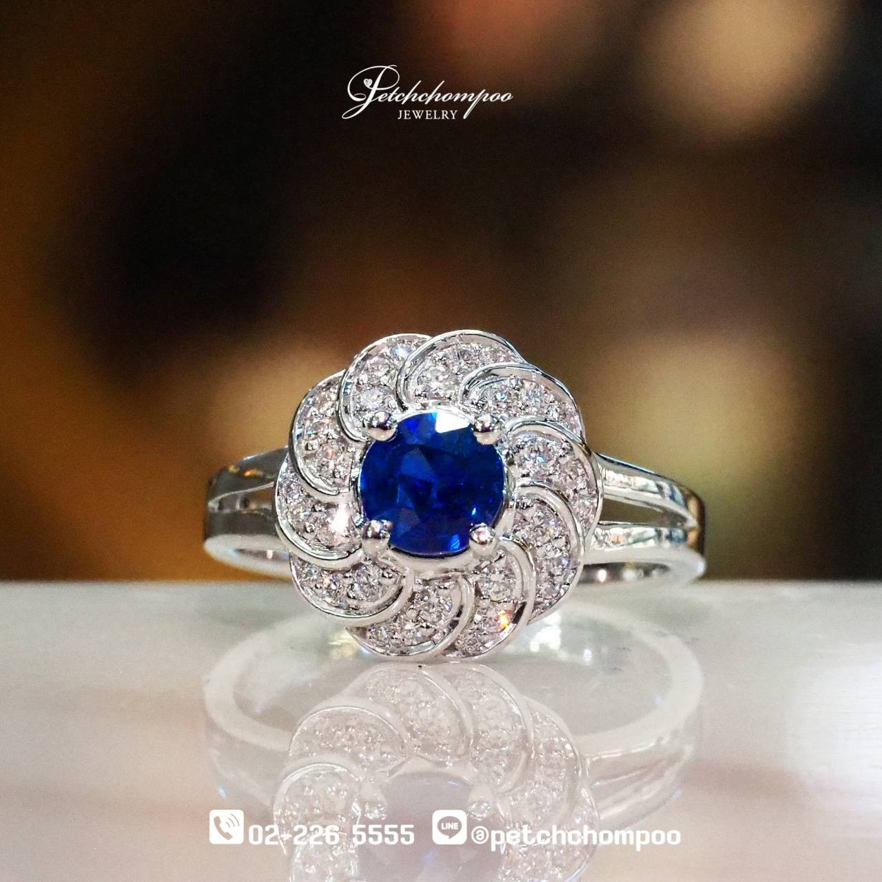 [29586] Ceylon sapphire ring with diamonds  39,900 