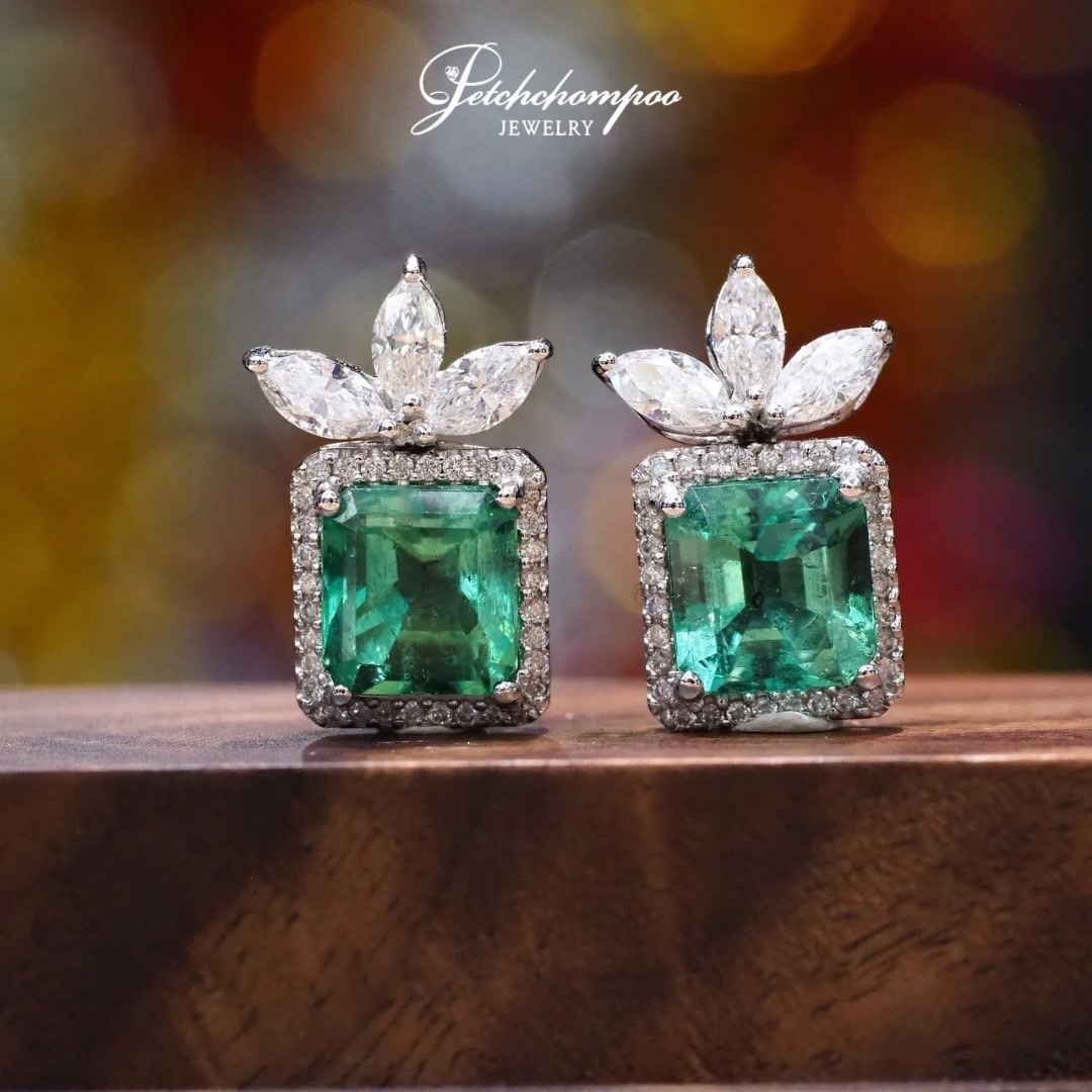[26640] Co lum bia Emerald Earring  159,000 