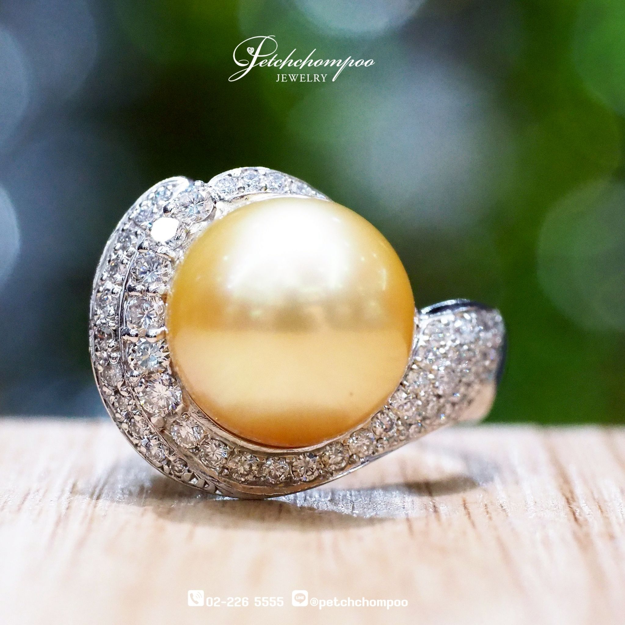 [25932] แหวนไข่มุกเซ๊าซีสีทองล้อมเพชร  89,000 