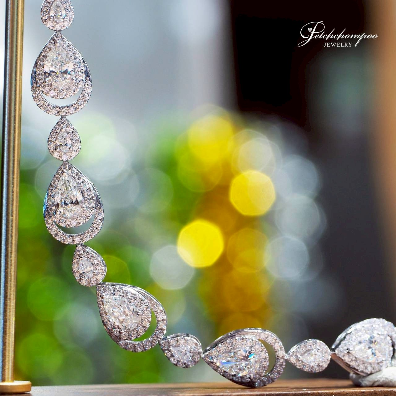 [26710] Royal Raindrops™ –  Pear Shape Diamond Bracelet 6.87 ct | G-H / GIA Discount 399,000