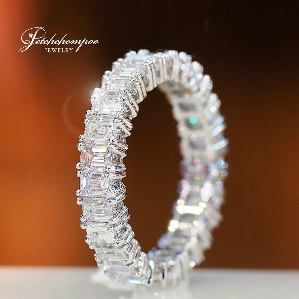 [27358] Emerald Cut Eternity Diamond Ring  149,000 