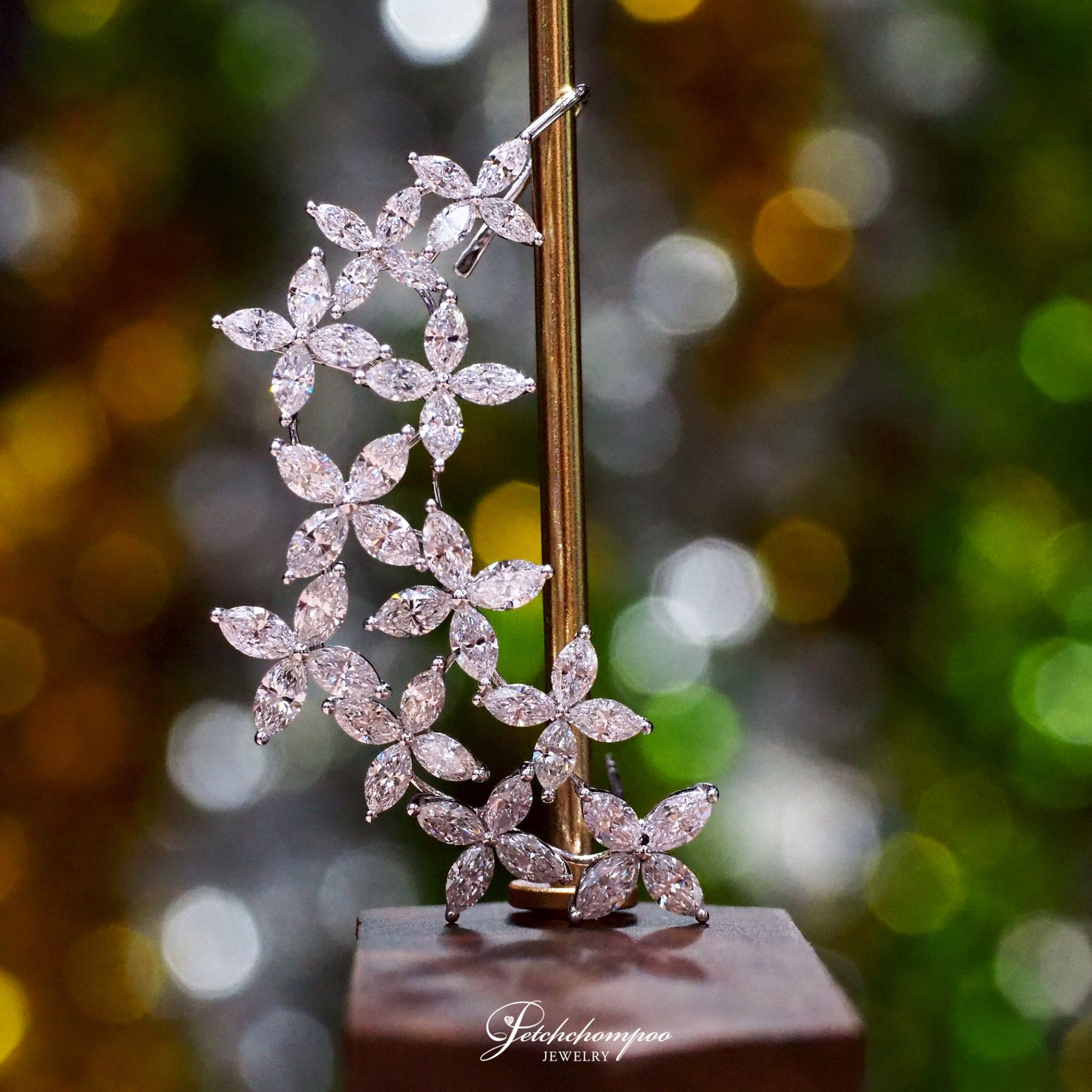 [26322] diamond earring Discount 359,000