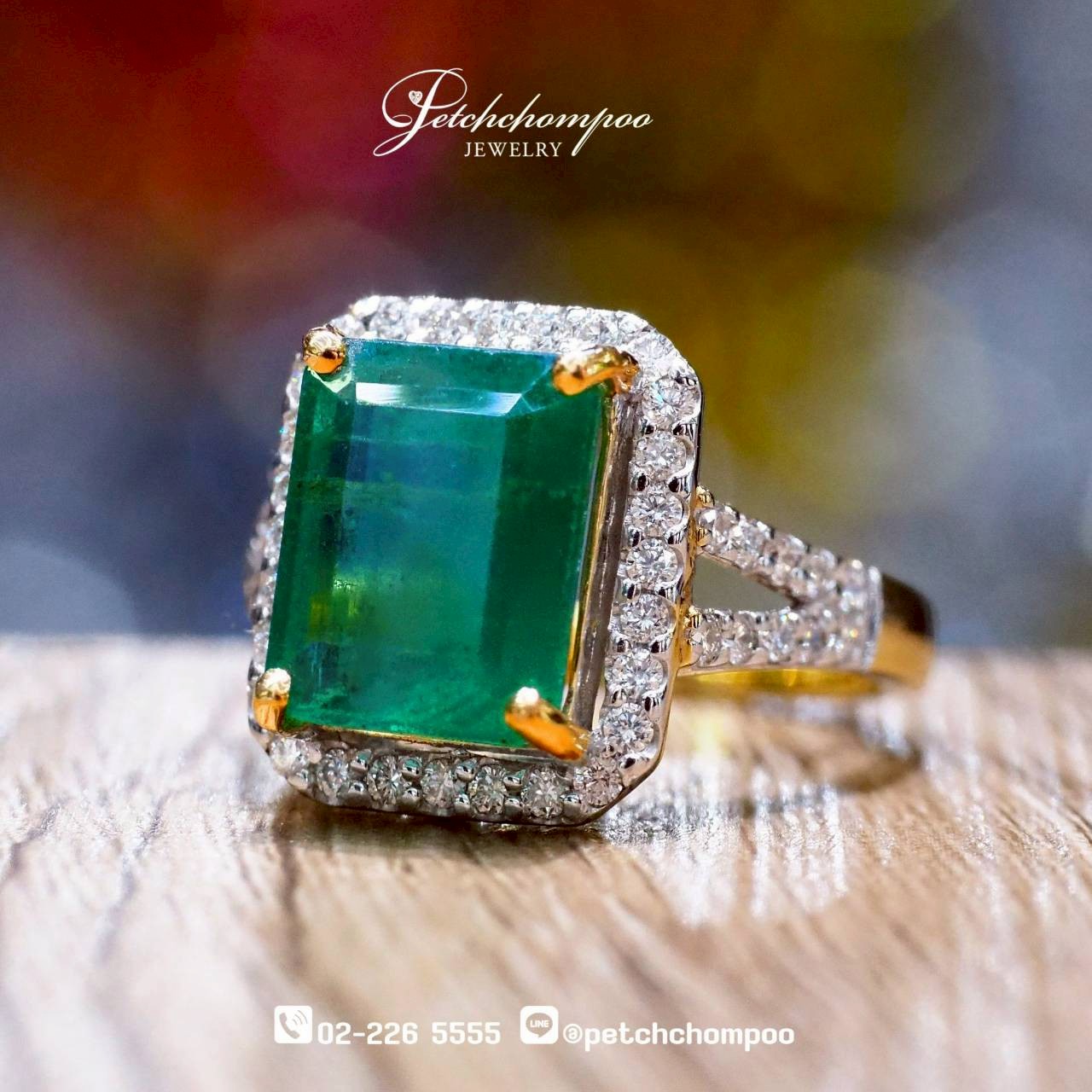 [30039] Zambian Majesty™4.87 carat Emerald & Diamond Ring – IGL Certified  69,000 