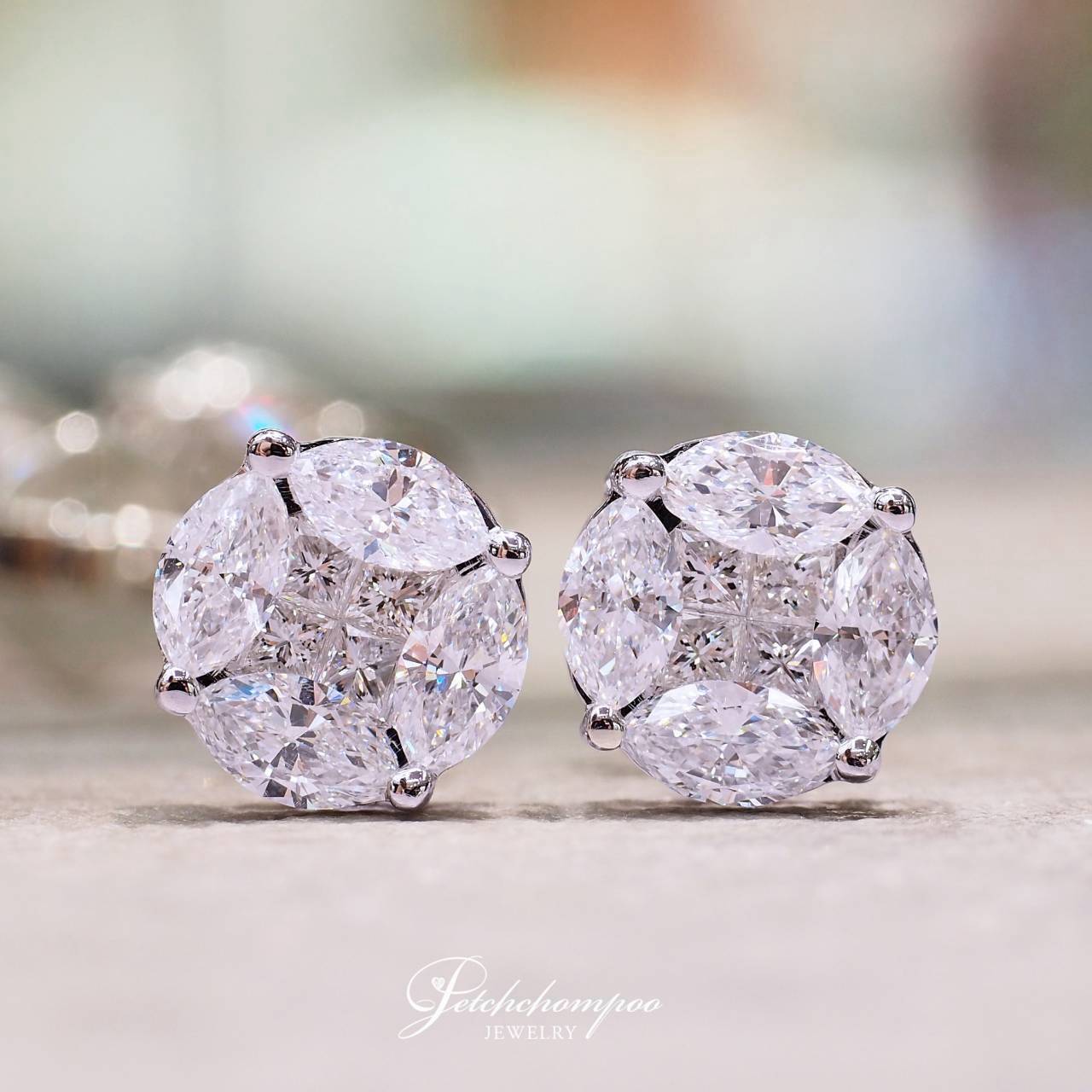 [31002] Étoile Royale Diamond Earrings  139,000 