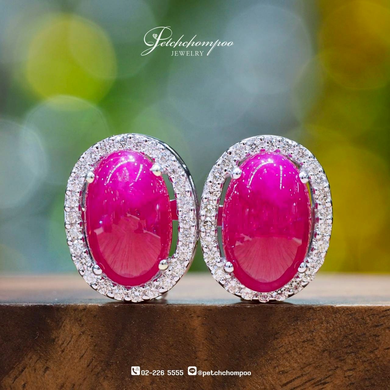 [30255] Burmese Crimson Radiance™ Oval Ruby & Diamond Halo Earrings | Emil  69,000 