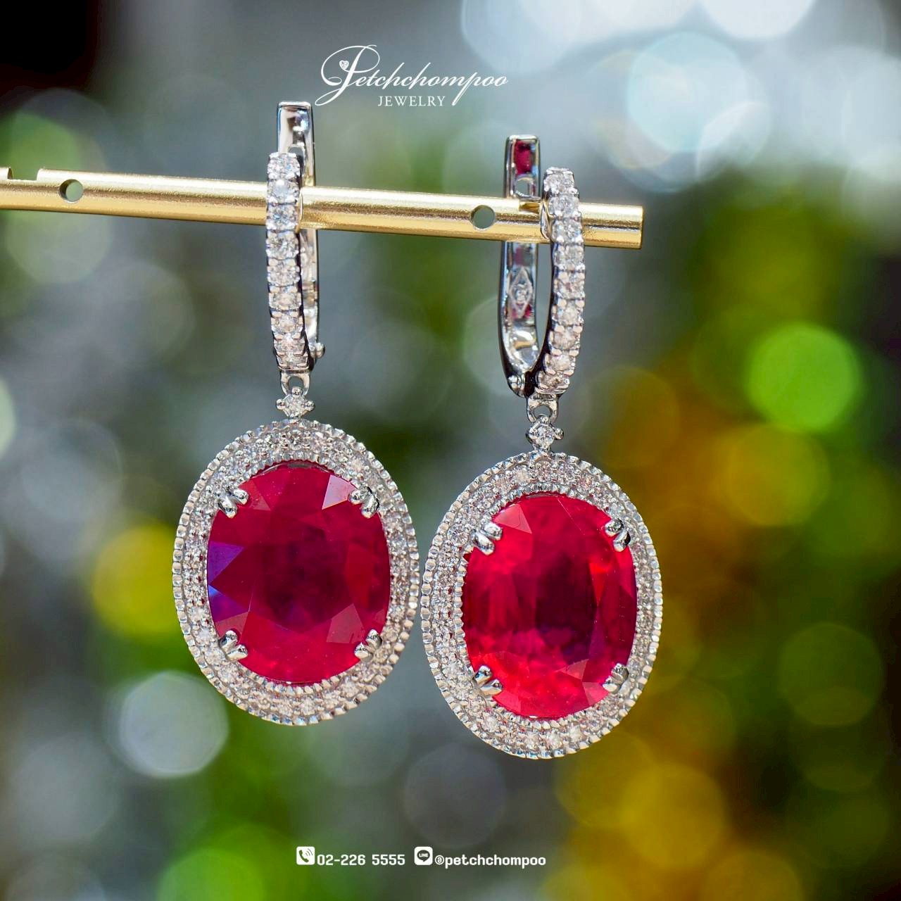 [30254] Crimson Royal Drops™ Mozambique Ruby & Diamond Halo Drop Earrings | Emil  139,000 