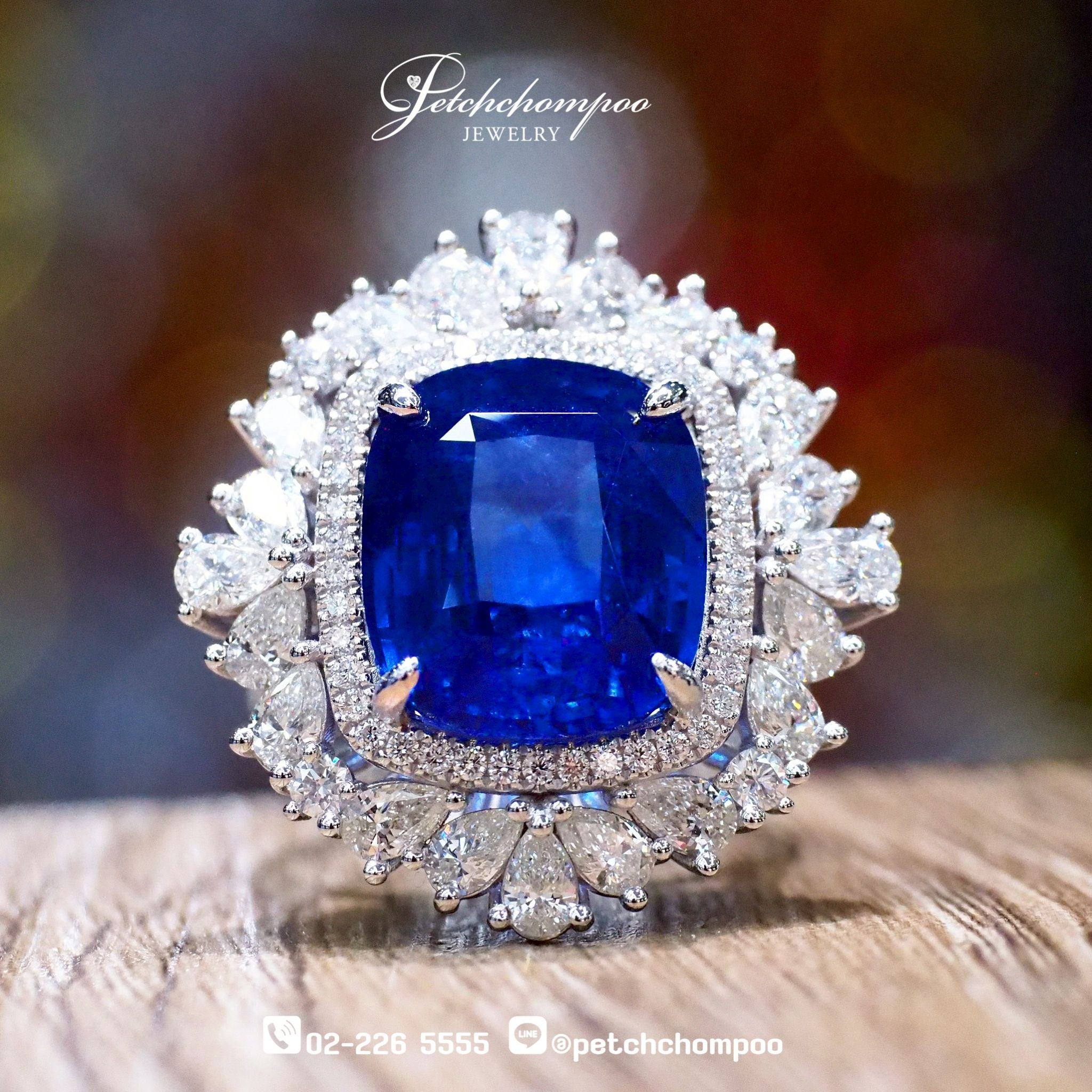 [29762] “Blue Majesty” Cornflower Blue Ceylon Sapphire Ring – 12.32 Carats  990,000 