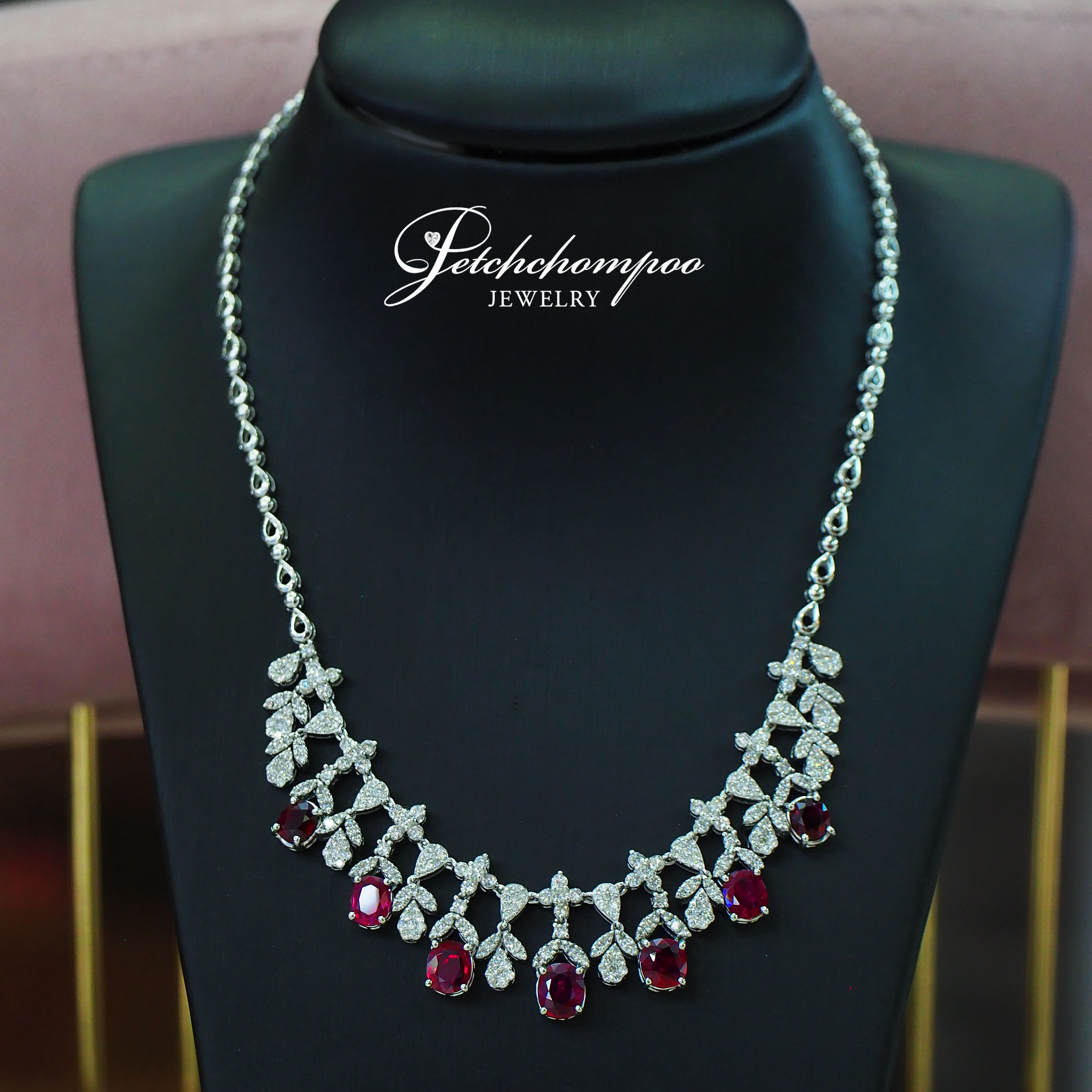 [26964] Diamond necklace with Siam Ruby Discount 290,000