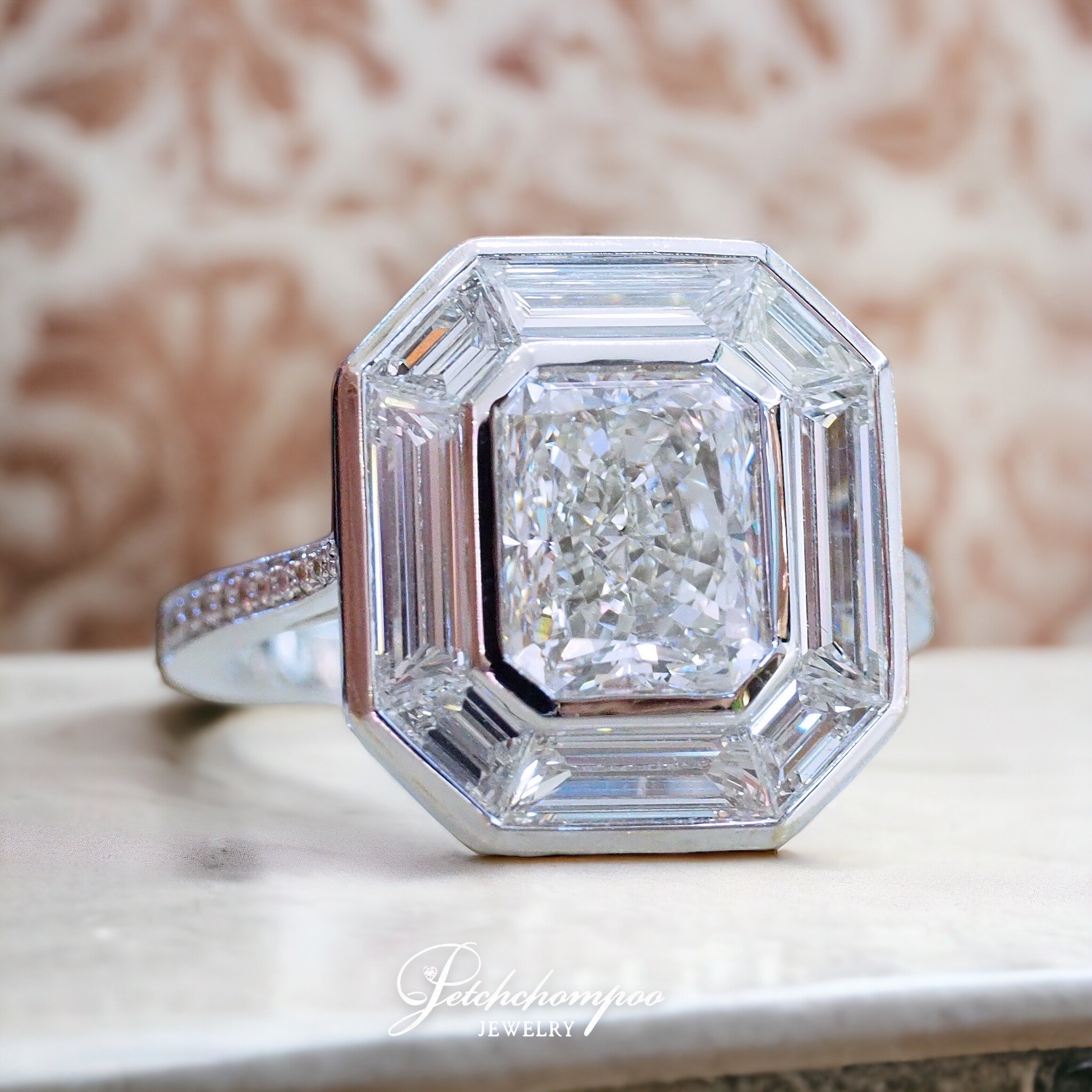 [29187] Grand Artistry™  2.50 carat Ring – Where Diamond Geometry Becomes Art  | J / VVS2 / GIA Discount 690,000