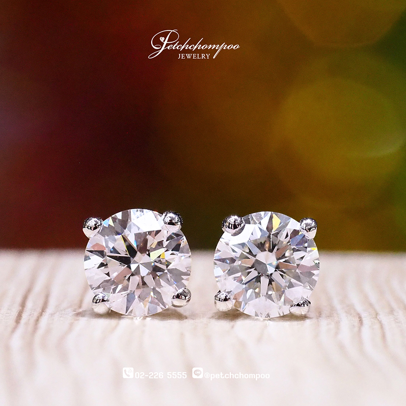 [29765] 0.90 carat diamond stud earring Discount 149,000