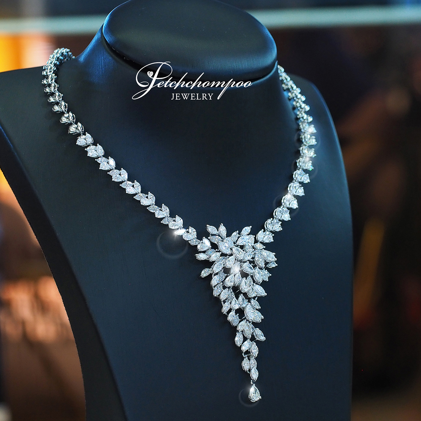 [27259] Diamond pendant necklace 19.01 carats  990,000 