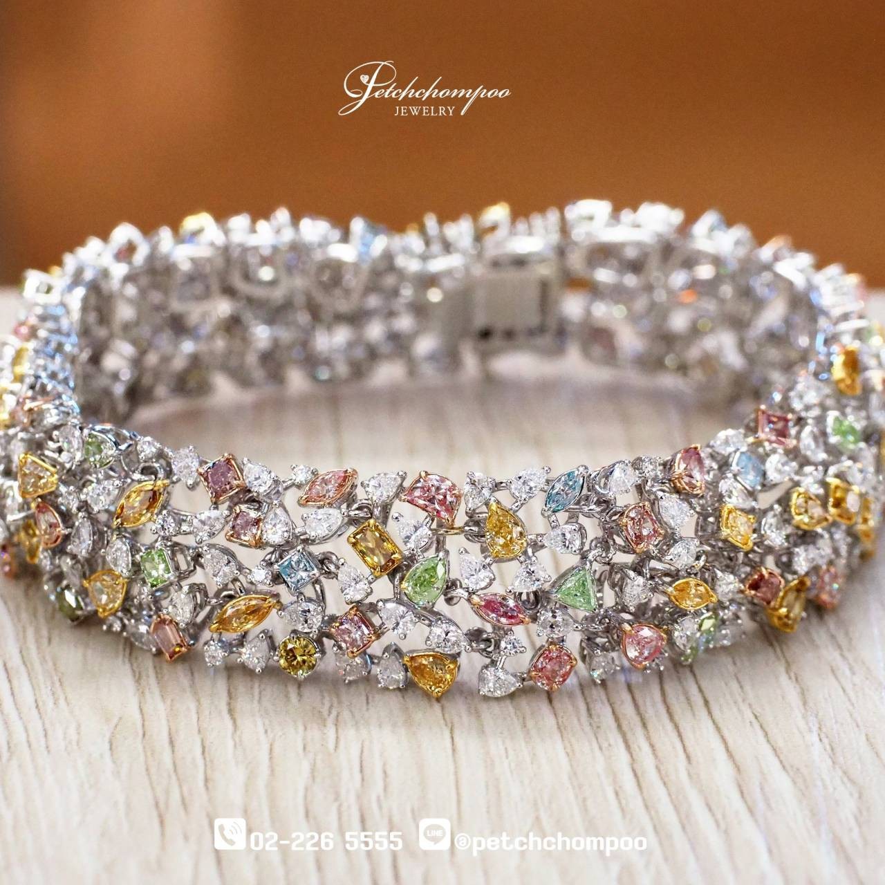 [29716] “Rainbow Allure” Multicolor Natural Diamond Bracelet – 14.44 Carats  990,000 
