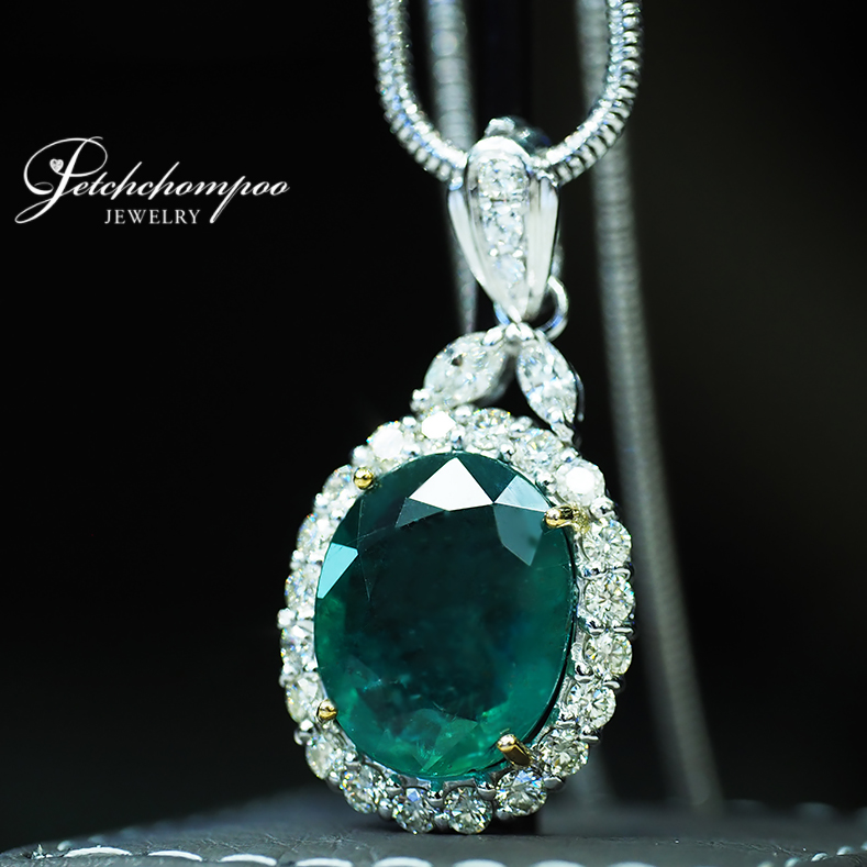 [024044] Emerald Pendant with Gold Chain  79,000 
