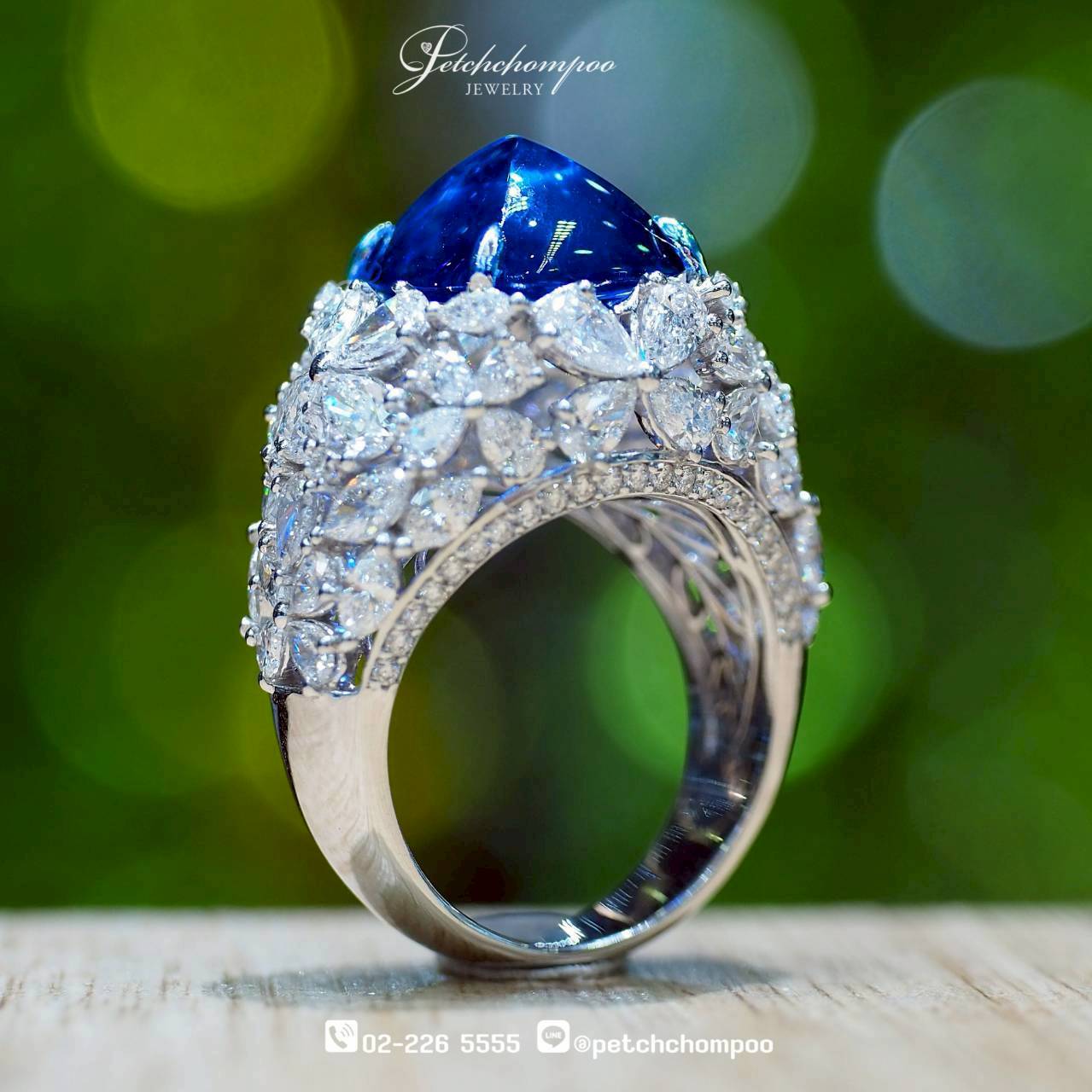 [30367] แหวนไพลินศรีลังกา Royal Symphony™ 7.48 กะรัต ล้อมเพชร | GFCO  390,000 