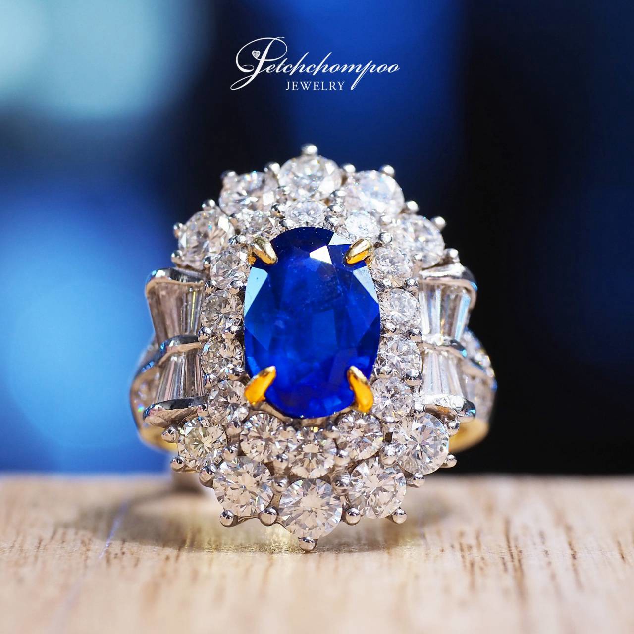 [31035] 2.79 carat Royal Blue Ceylon Sapphire & Diamond Ring | GFCO  159,000 
