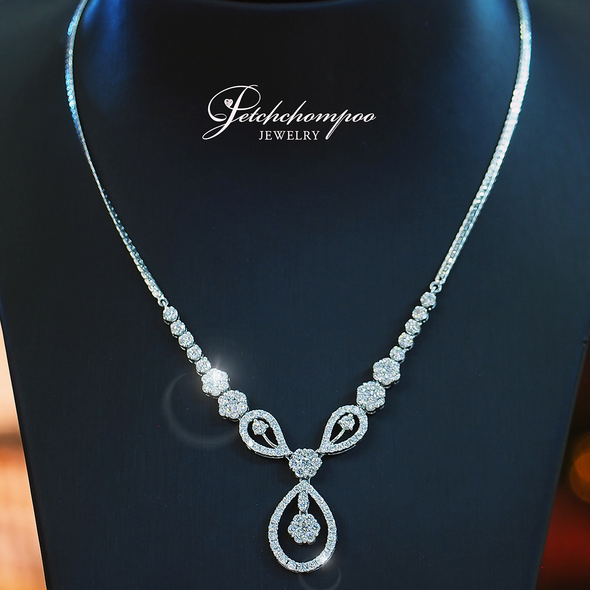 [27407] 3.06 carat diamond necklace  139,000 