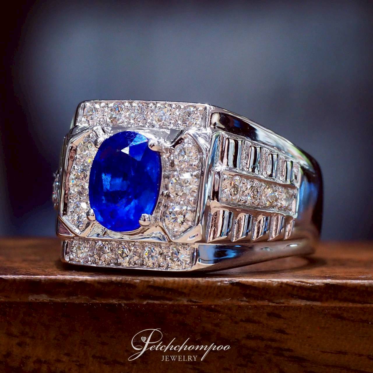 [30878] Men's Royal Sapphire Dominion ring, 1.72 carats, with diamonds  99,000 