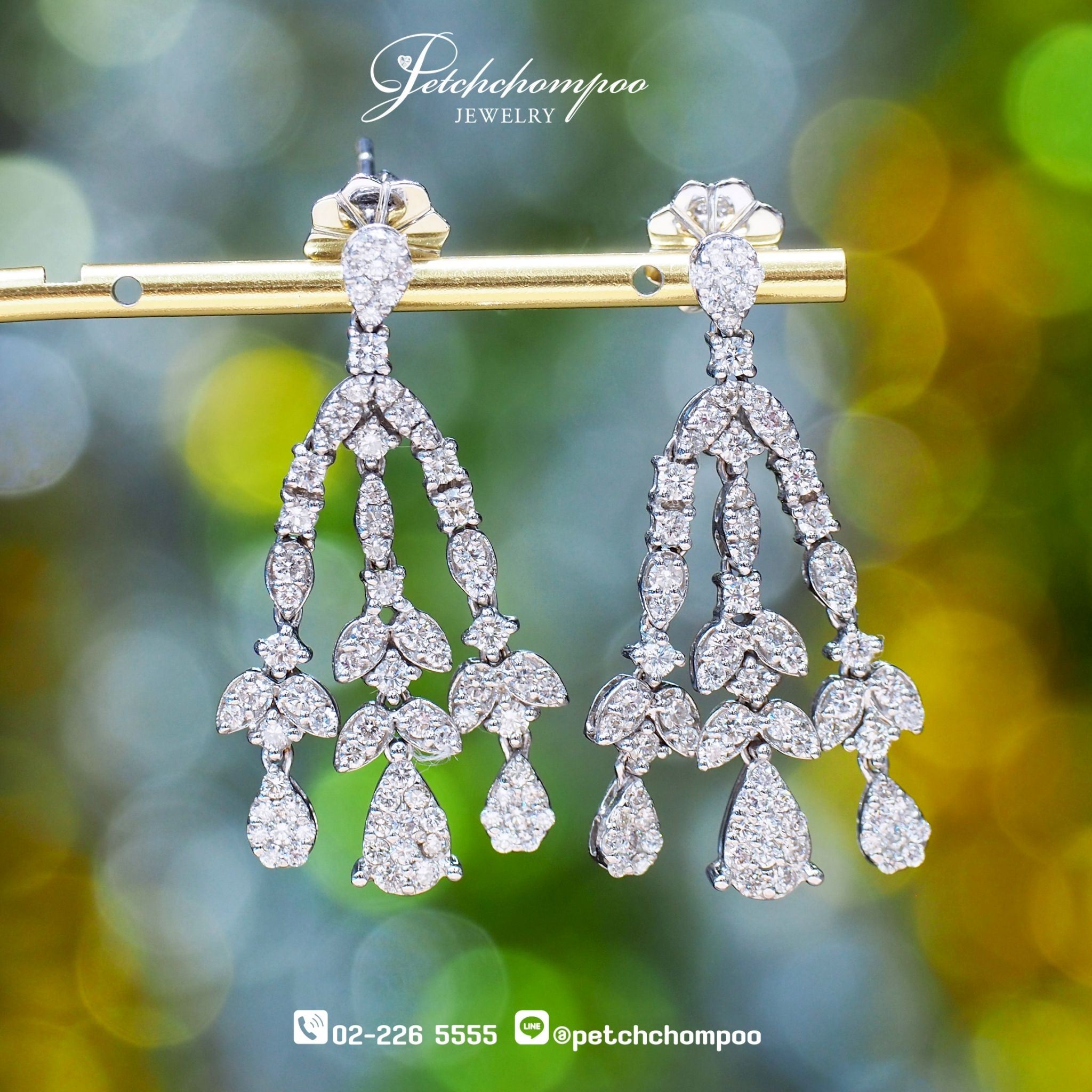 [27876] diamond earrings 2.56 carats  99,000 