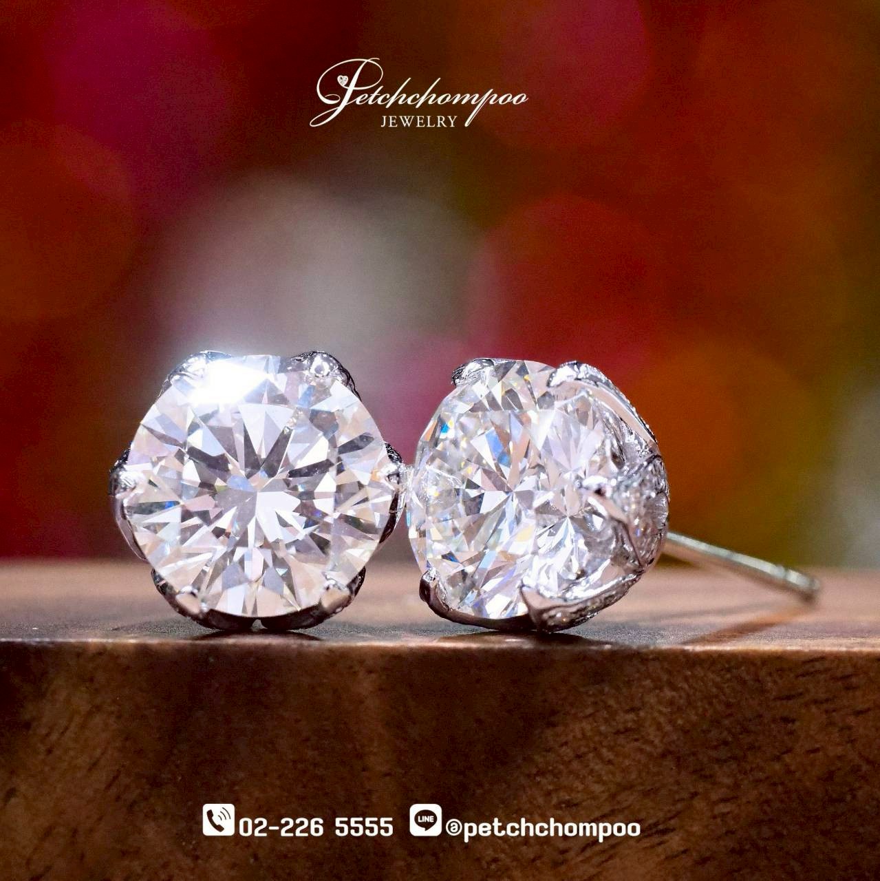 [30041] Imperial Solitaires™ 4.00 Carats Diamond Stud Earrings | H VVS1/VVS2  HRD/IGI Discount 4,800,000