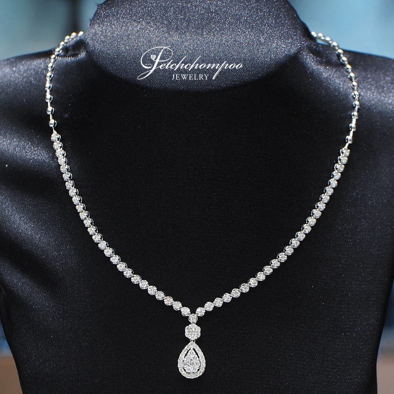 [31138] Diamond tennis necklace featuring a teardrop-shaped pendant, with a total diamond weight of 1.55 carats.  169,000 