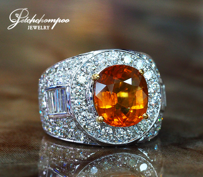 [021776] แหวนบุษราคัมบางกะจะเม็ดกลาง 8.00 กะรัตฝังเพชร  189,000 