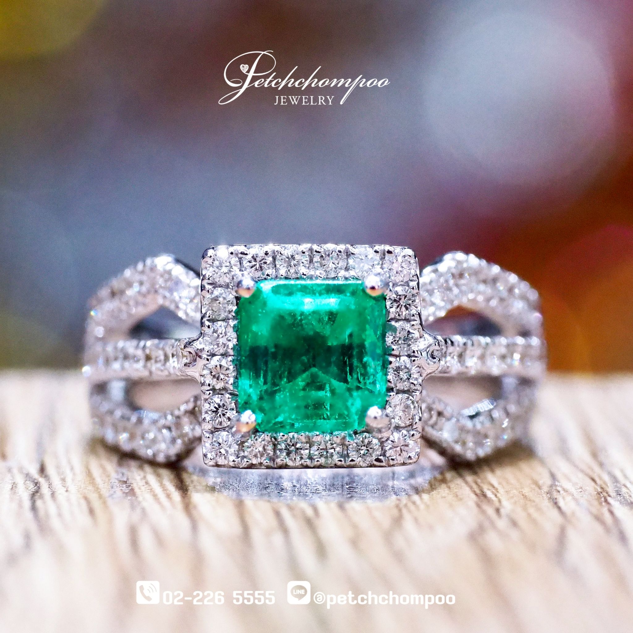 [019215] Emerald 1.46 cts & diamond ring  59,000 