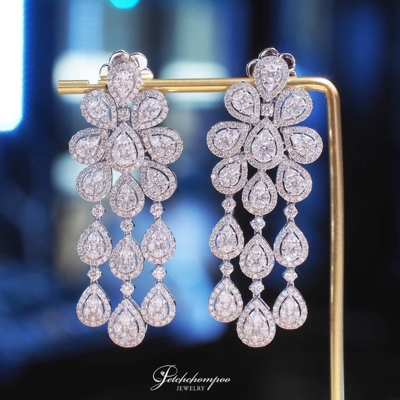 [023771] ต่างหูเพชรระย้า Aurelia Radiance แชนเดอเลียร์หยดน้ำ 9.37 กะรัต  399,000 