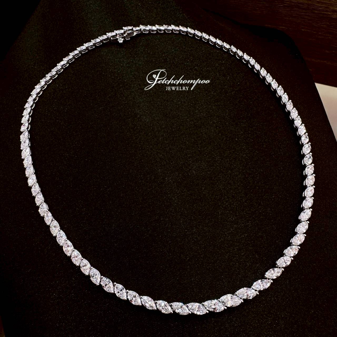 [30696] Celestial Marquis Flow Graduated Marquise Diamond Necklace  899,000 