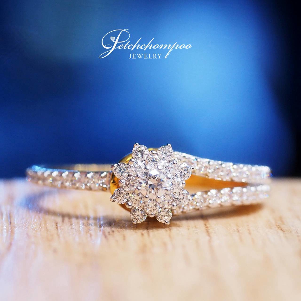 [31055] แหวนเพชร Pure Crown Blossom ดีไซน์ช่อดอกไม้หรูหรา  39,000 