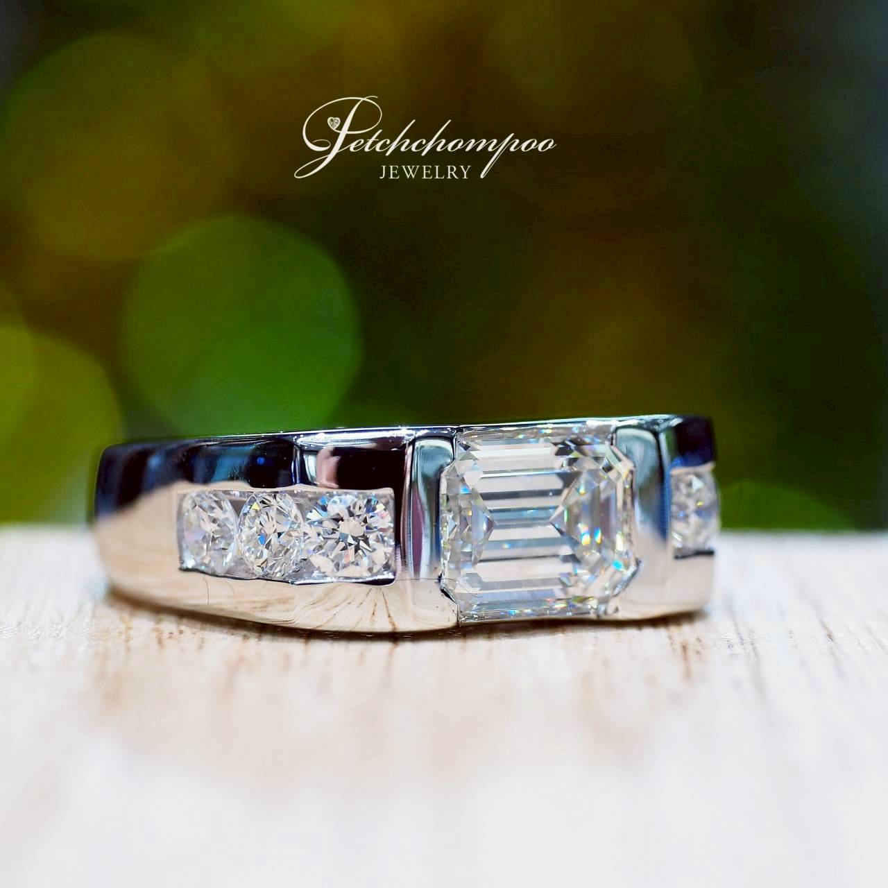 [30564] แหวนเพชร Emerald Cut Imperial Edge 2.00 กะรัต ผู้ชาย สง่างามระดับไฮคลาส (G / VVS1 / 2EX / GIA) ลดราคาเหลือ 699,000