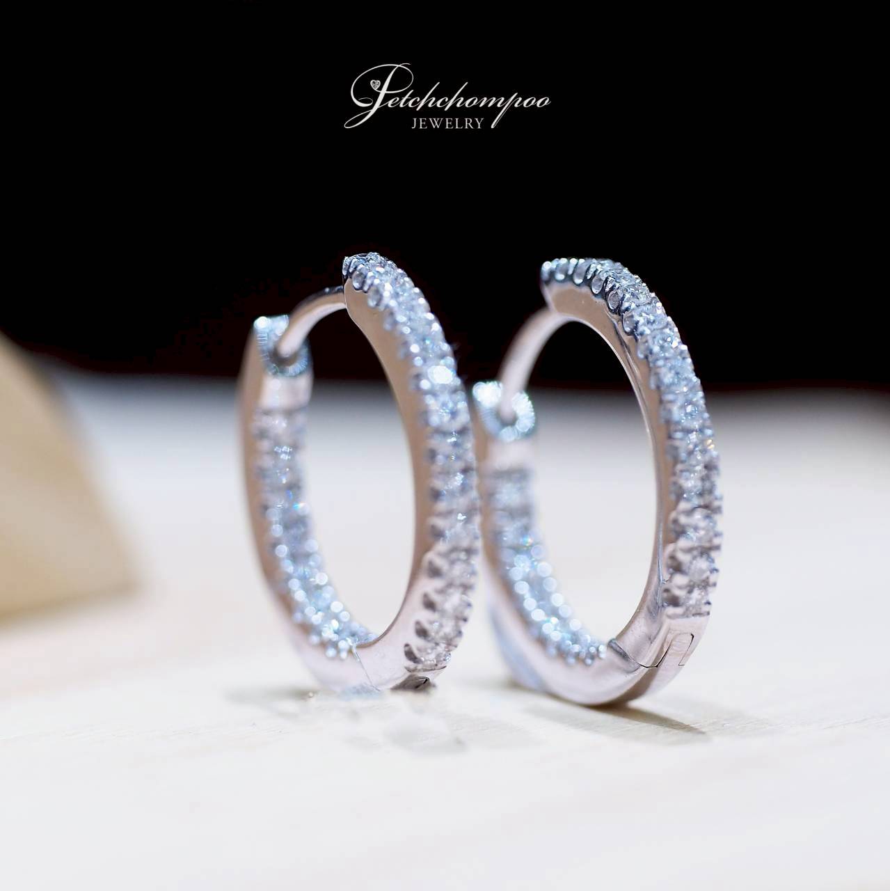 [30642] ต่างหูห่วง Pure Spark Pavé Hoop ประกายบริสุทธิ์  28,000 