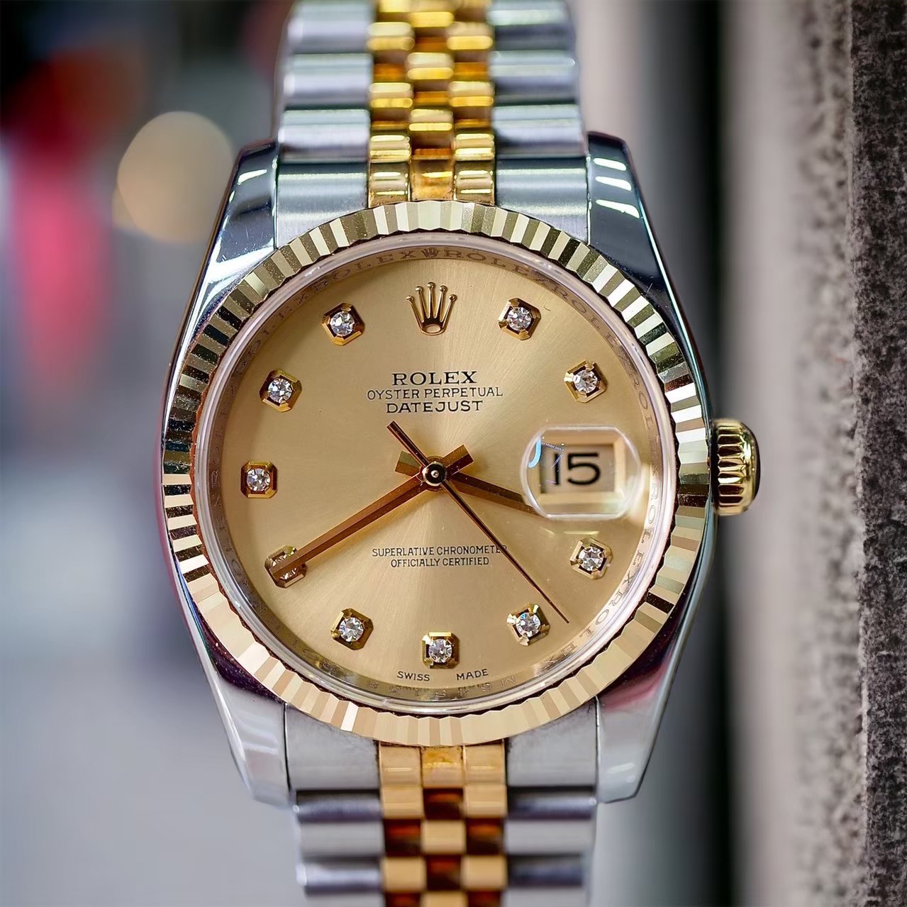 [26561] ROLEX OYSTER PERPETUAL DATEJUST 116233  425,000 