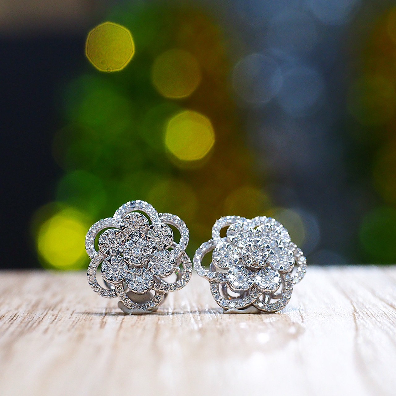 [022541] ต่างหูเพชรลายดอกไม้ซ้อน Eternal Bloom™ 1.10 กะรัต  59,000 
