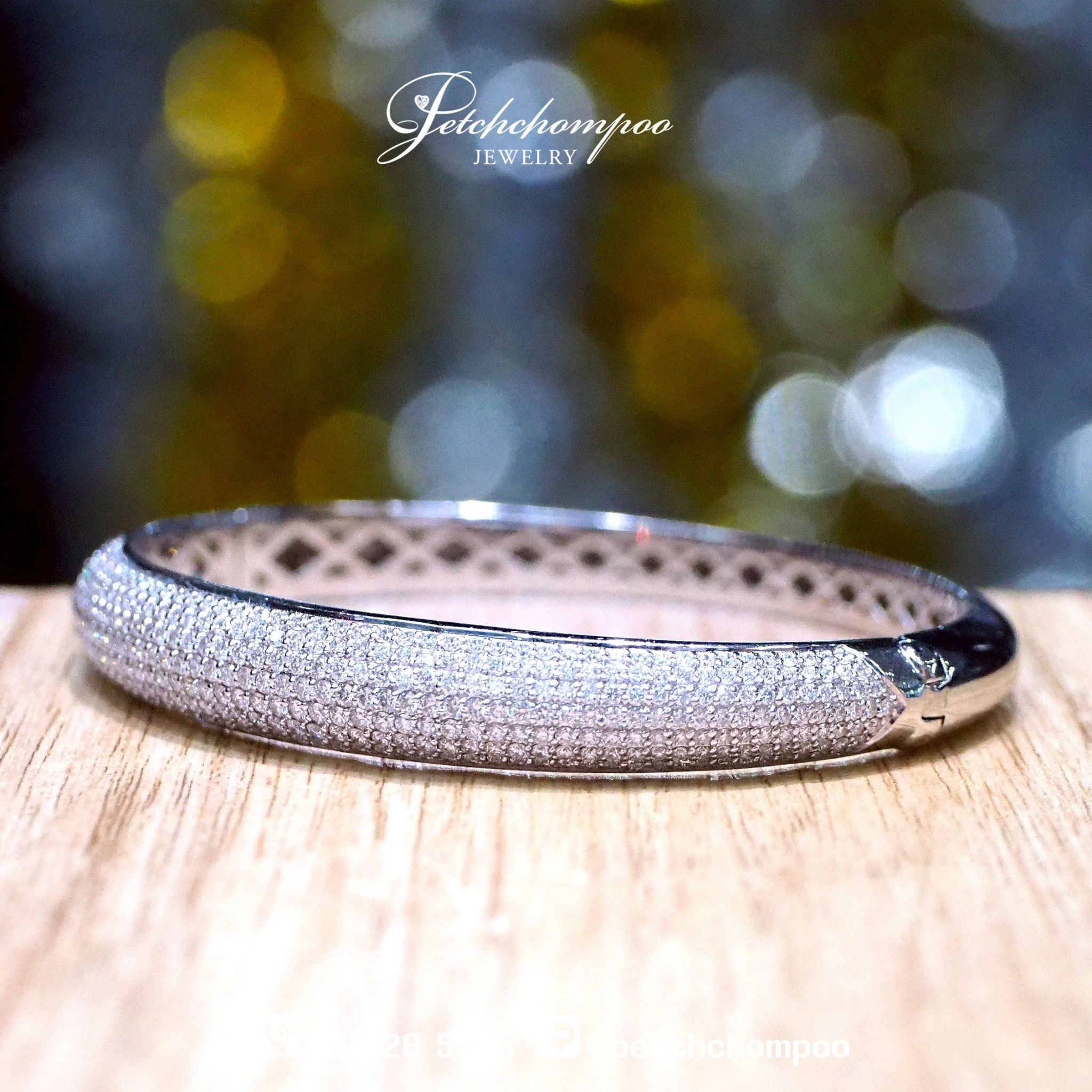 [022846] Diamond Bangle Discount 189,000