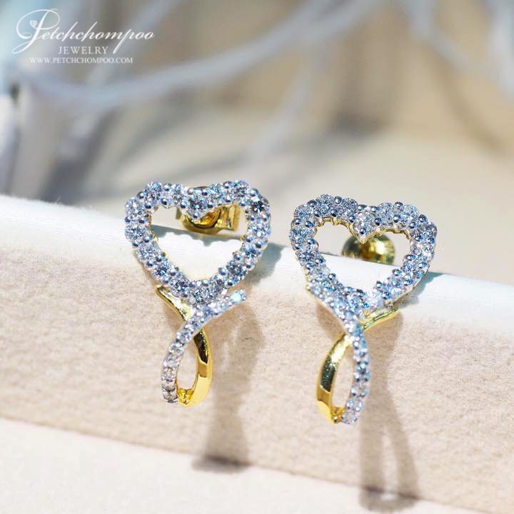 [007131] Diamond heart earrings Discount 39,000