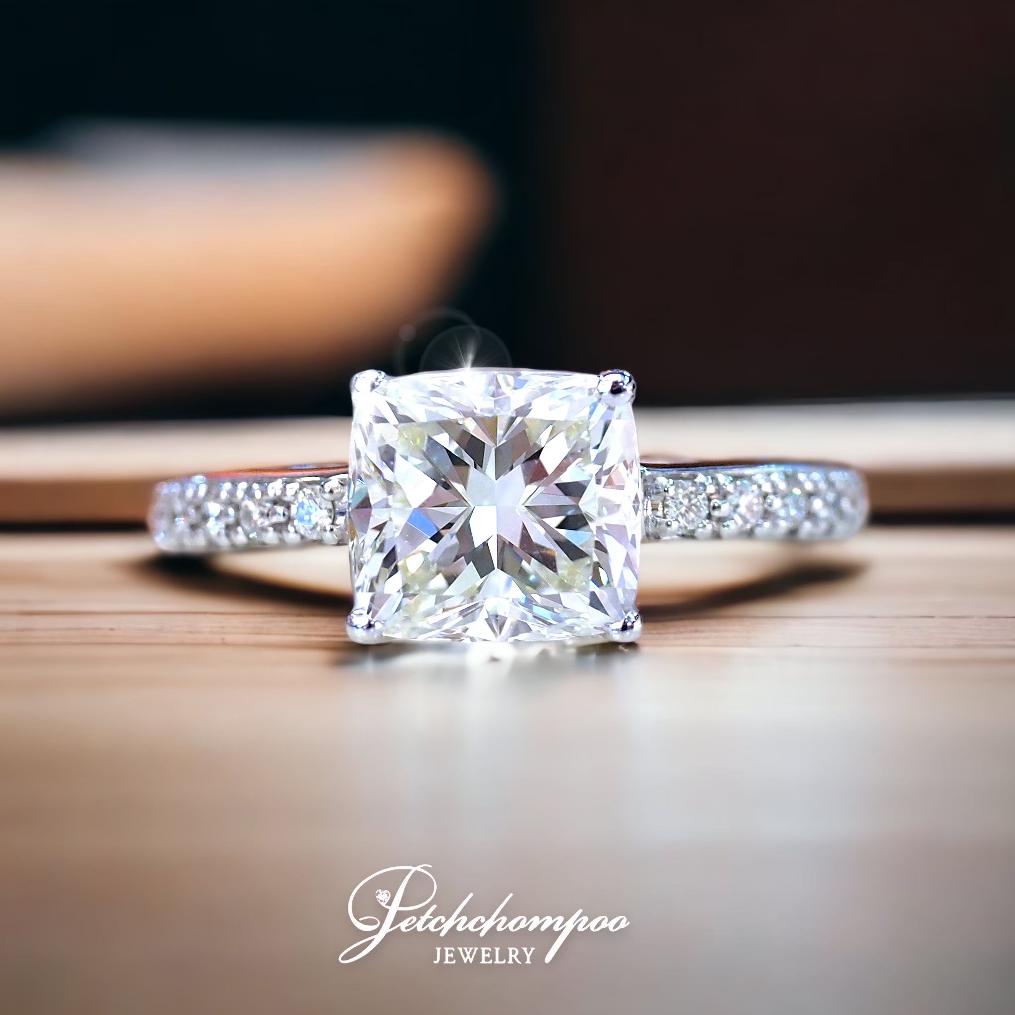 [28141] แหวนเพชรCushion Cut 3.13 กะรัต J VVS1 2EX AIG ลดราคาเหลือ 399,000