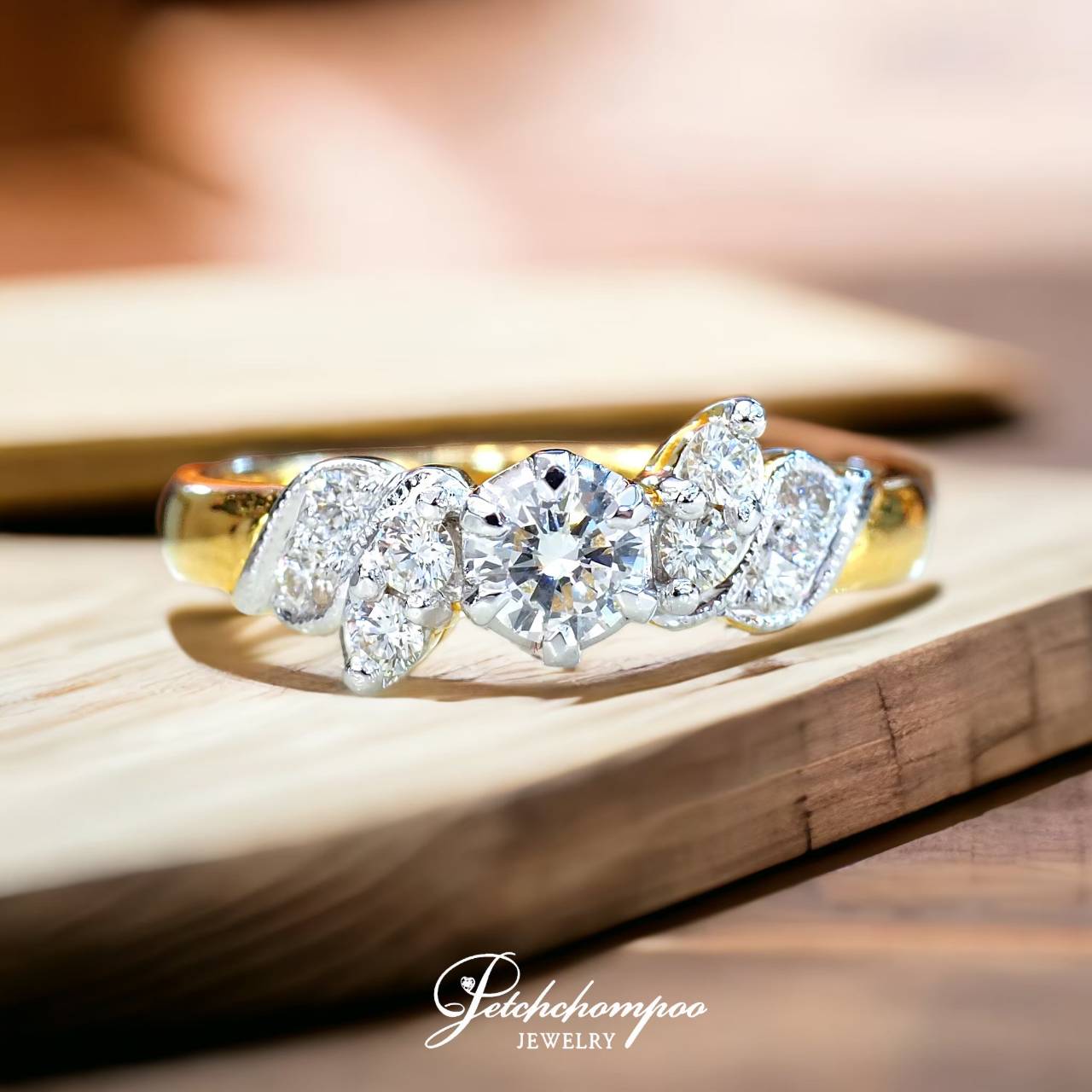 [28338] Diamond ring, 0.41 carat  29,000 