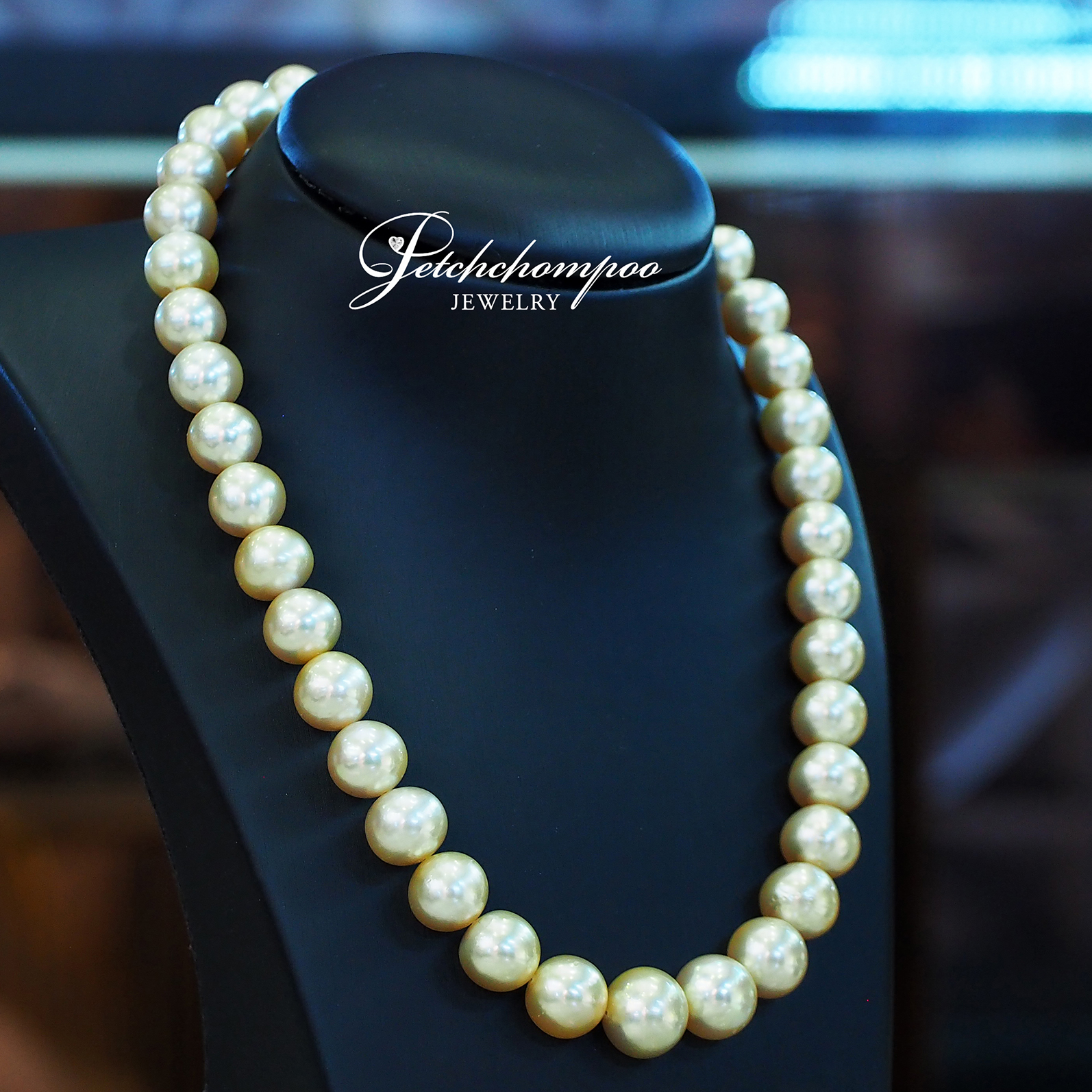 [27264] South Sea pearl necklace  119,000 