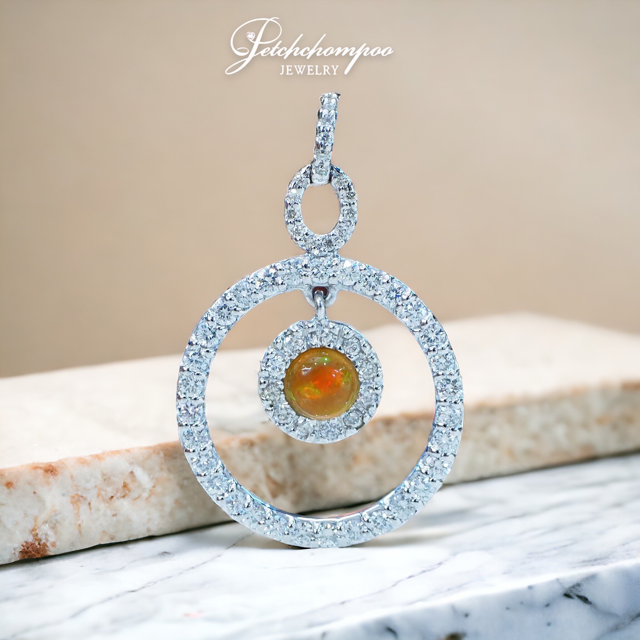 [29116] Opal and diamond necklace  49,000 