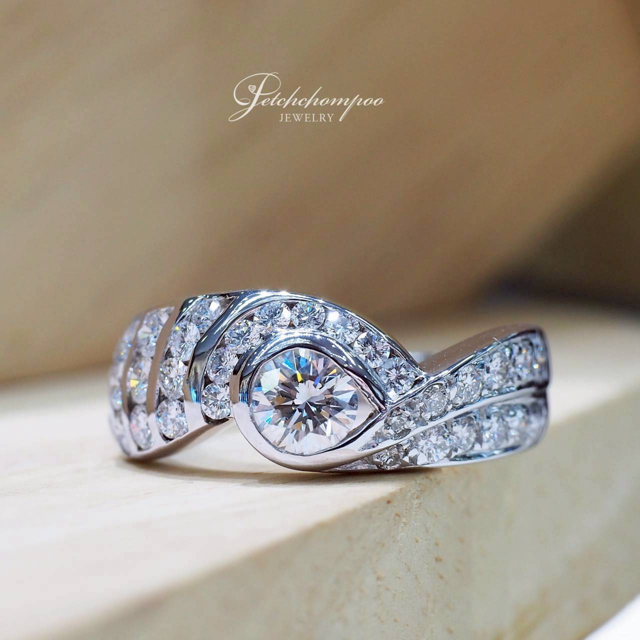 [30731] Celestial Wave Brilliance 0.30 carat diamond ring  39,000 