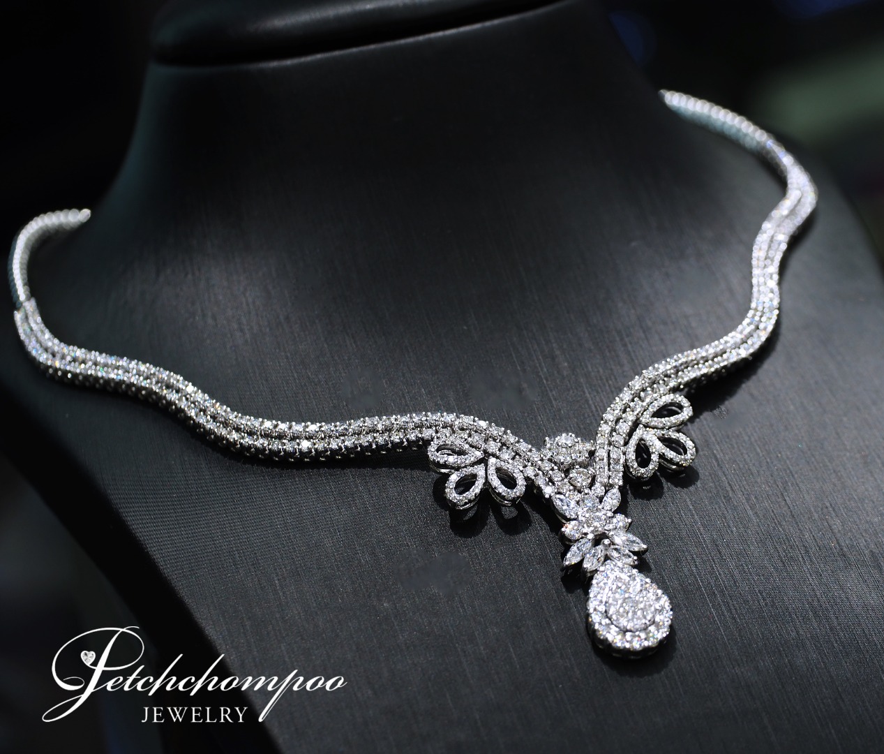 [024878] Diamond Necklace  290,000 
