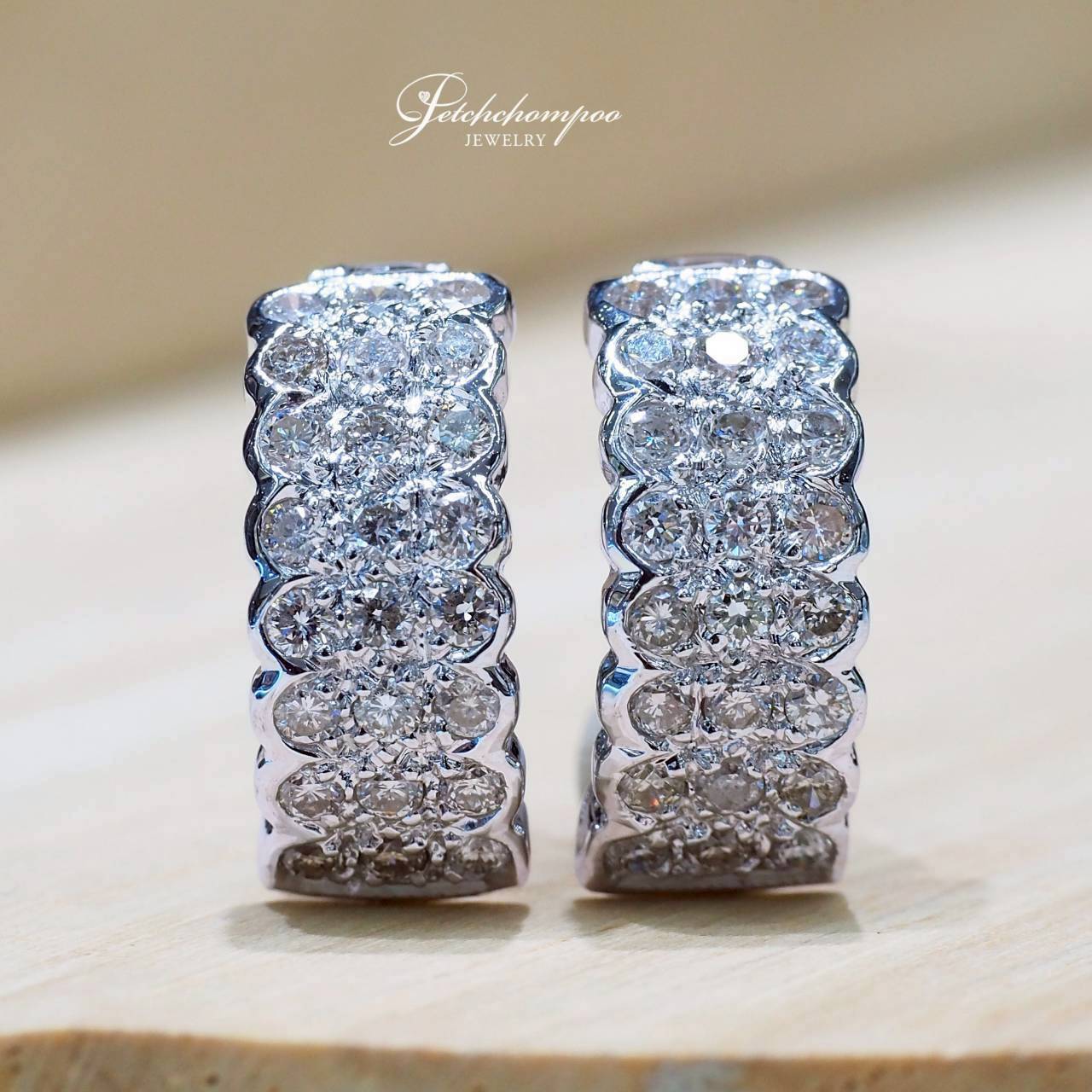 [30831] ต่างหูเพชร Celeste Spark Hoops 0.48 กะรัต  29,000 